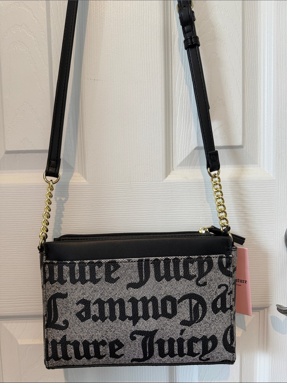 Juicy Couture Black and Gold Logo Chain Crossbody Bag - Picture 3 of 3